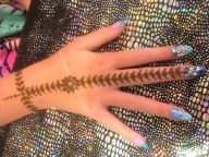 <br/><b>Henna Body Art</b>